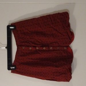 Scalloped edge skirt